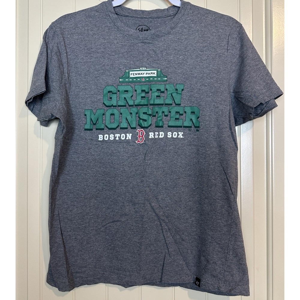 Boston Redsox‎ The Green Monster Fenway Park short sleeve t-shirt sz S GUC